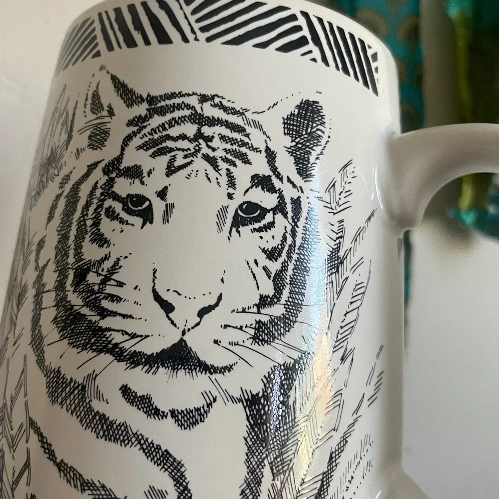 •| Tiger mug